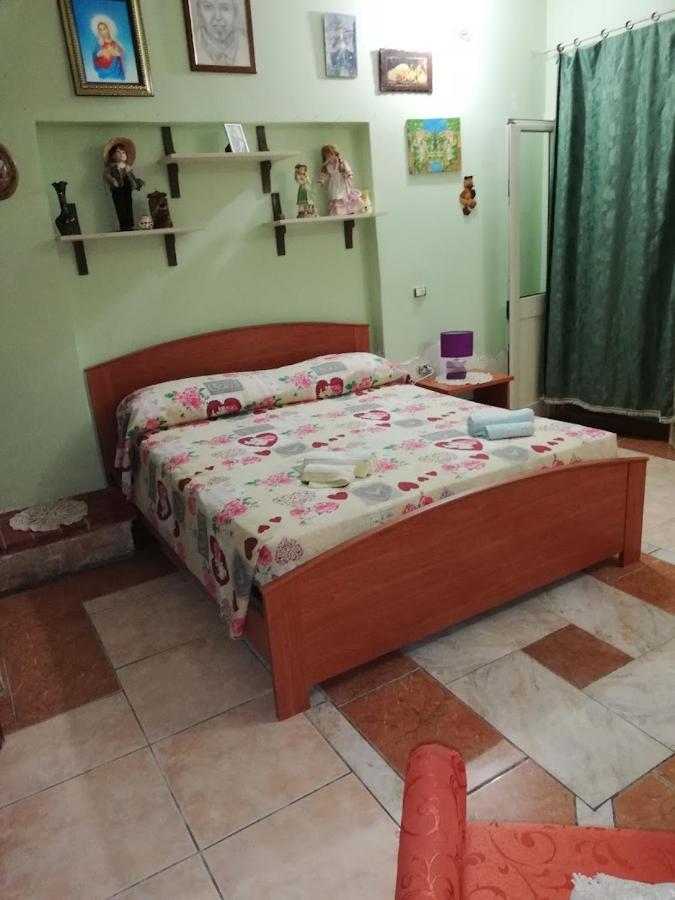 La Casa In Campagna Di Ottavia Alezio Exterior foto