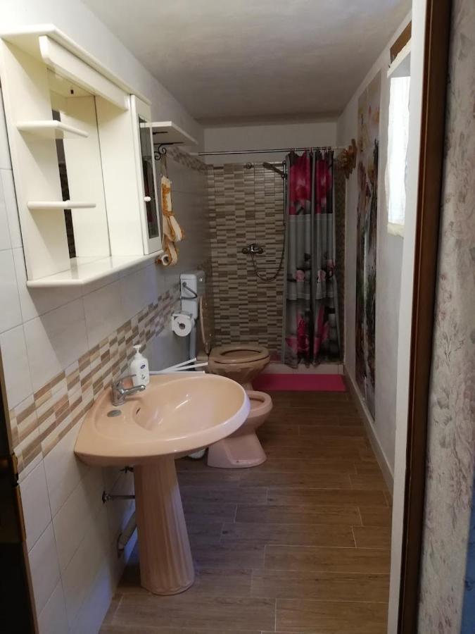 La Casa In Campagna Di Ottavia Alezio Exterior foto