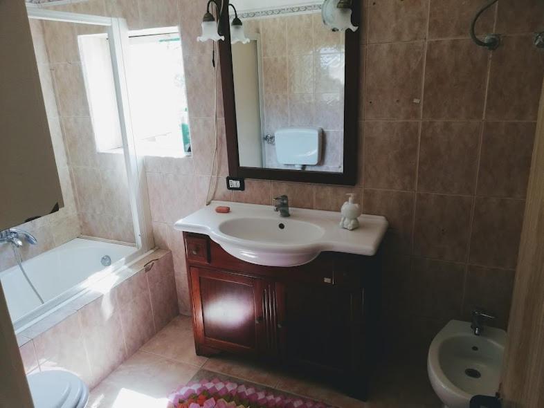 La Casa In Campagna Di Ottavia Alezio Exterior foto
